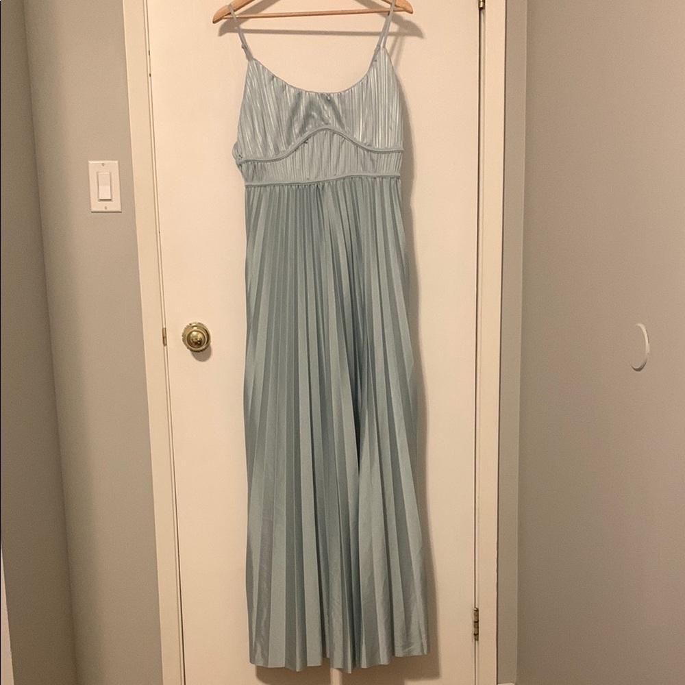 Elegant Blue Pleated Dress